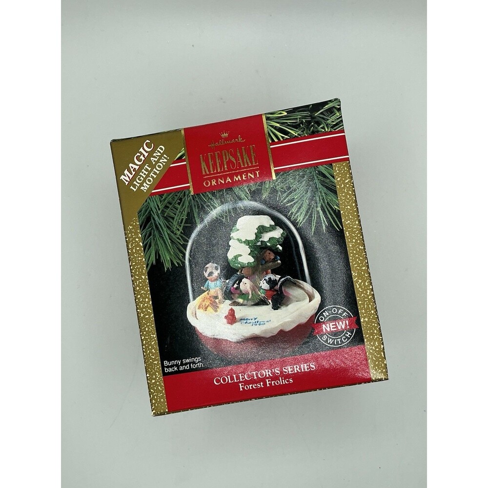1991 Hallmark Keepsake Ornament Magic Light Motion Music Jingle Bears in box